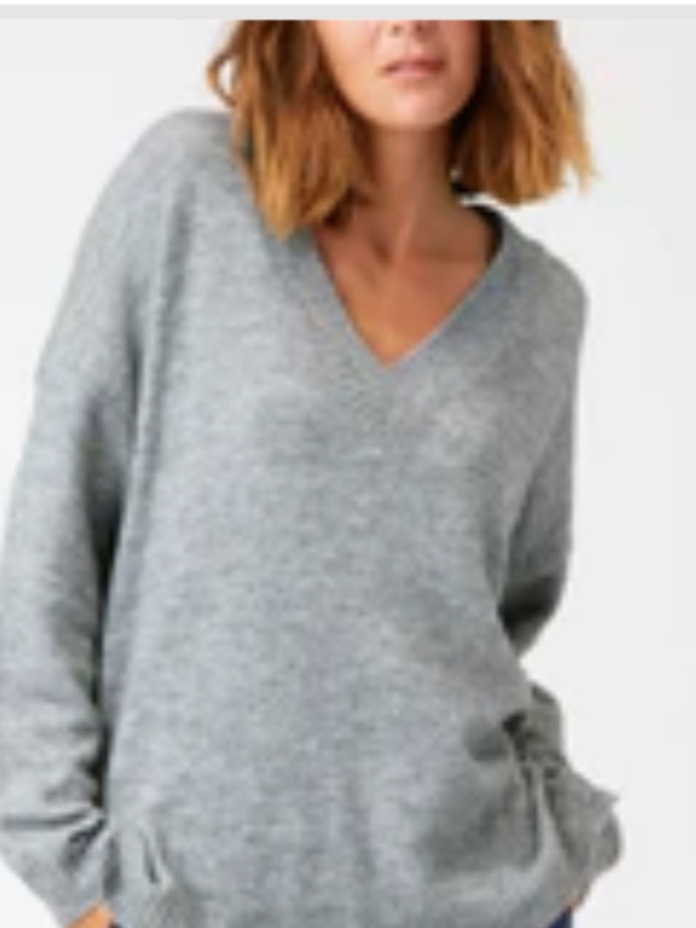 XCVI zoya relaxed v neck sweater in grey. Oversized fit. Size small.